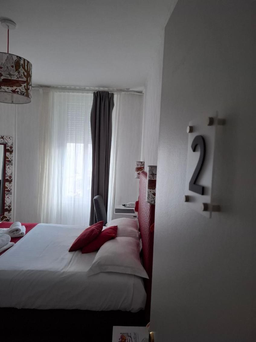 סן-ז'ורז'-דה-דידון Le Crist'Al, Hotel Familial, Climatise, En Front De Mer חדר תמונה